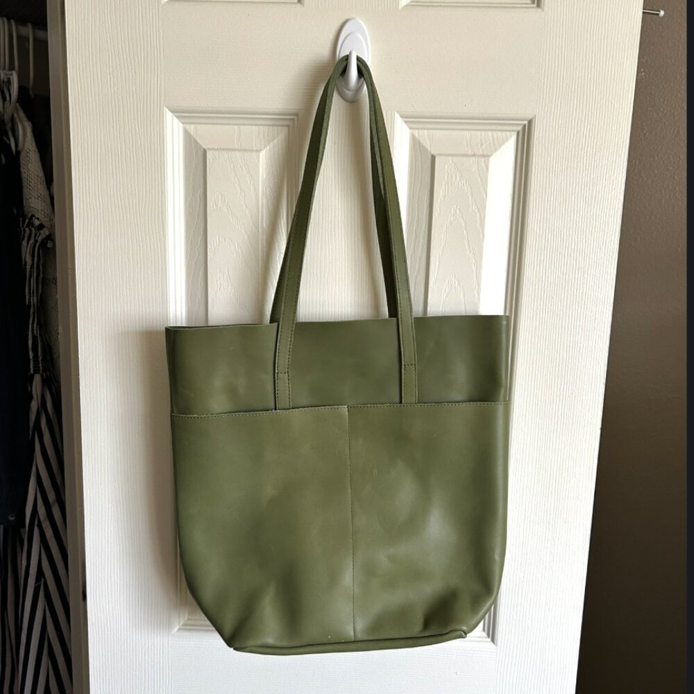 Able Selam Tote Moss